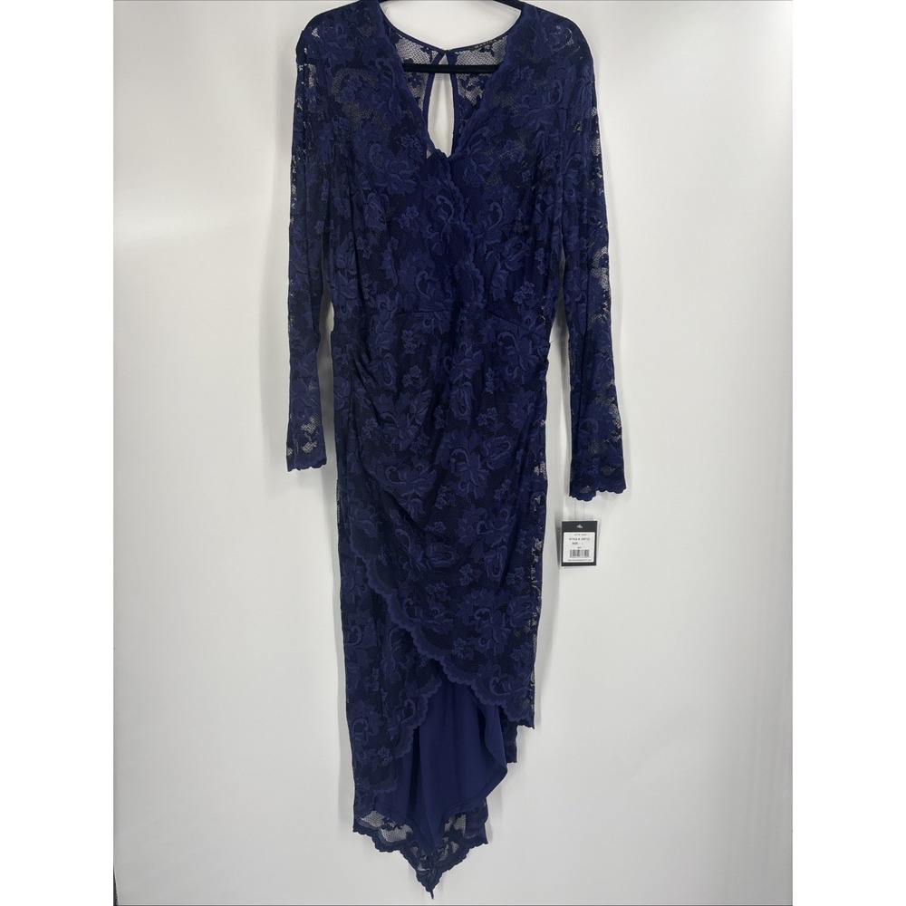 NWT Marina V-Neck Lace Dress - Size Large